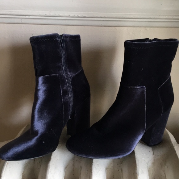 nine west velvet booties